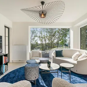  Appartement The Waves-luxurious 3bedroom App W Big Terrace & Garage België