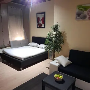 Cute,cosy,comfortable Studio In The Heart Of Appartement Anvers
